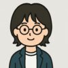 1人の日本人男性がジョンレノン風の髪型と丸メガネを身につけている正面イラスト